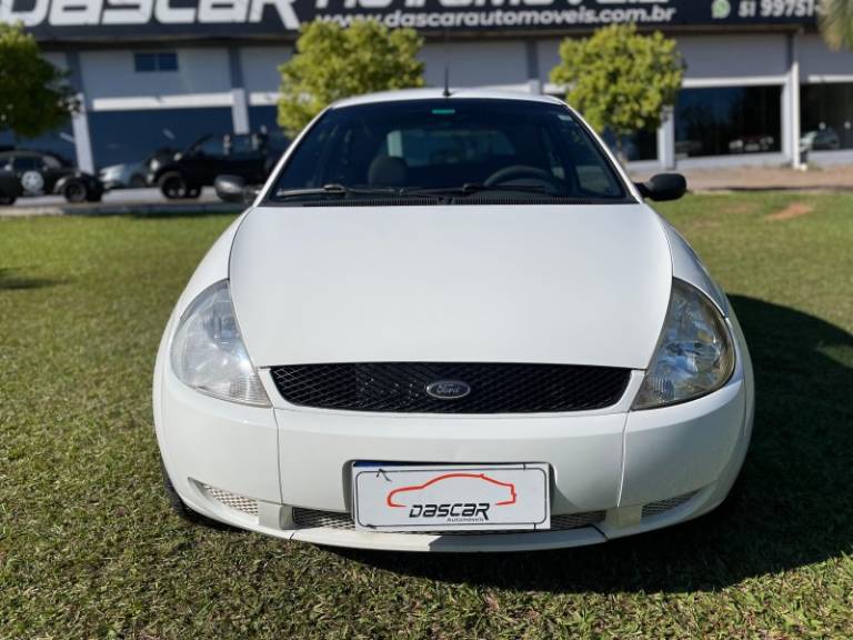 FORD - KA - 2004/2005 - Branca - R$ 20.900,00