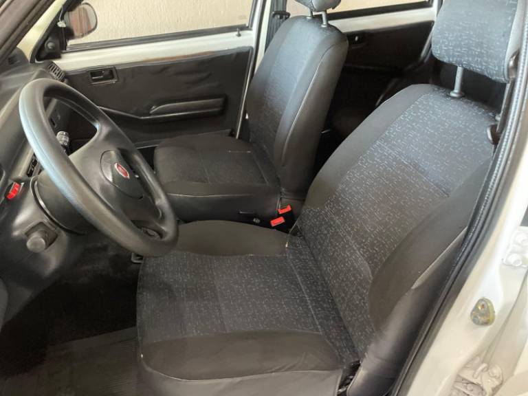 FIAT - UNO - 2009/2010 - Branca - R$ 30.900,00