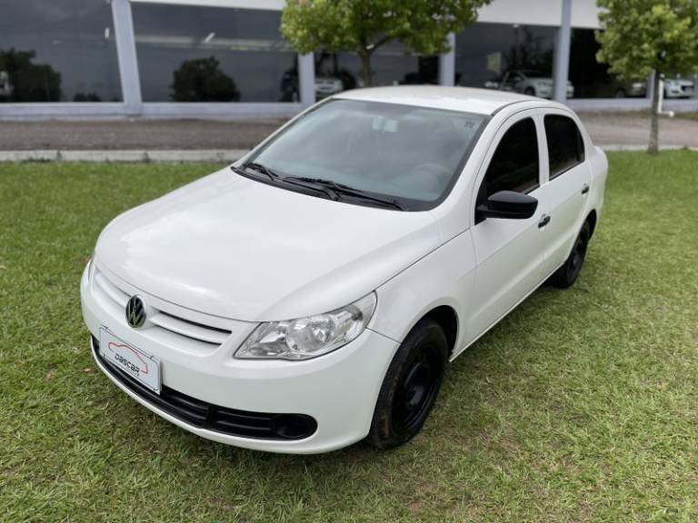 VOLKSWAGEN - VOYAGE - 2009/2010 - Branca - R$ 28.900,00