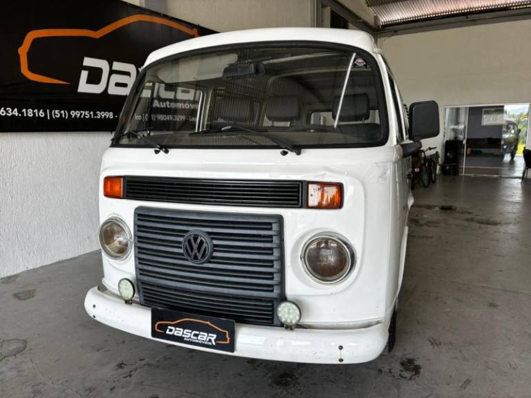 VOLKSWAGEN - KOMBI - 2010/2010 - Branca - R$ 42.900,00