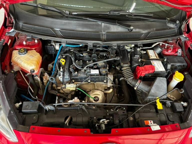 FORD - KA - 2016/2017 - Vermelha - R$ 43.900,00