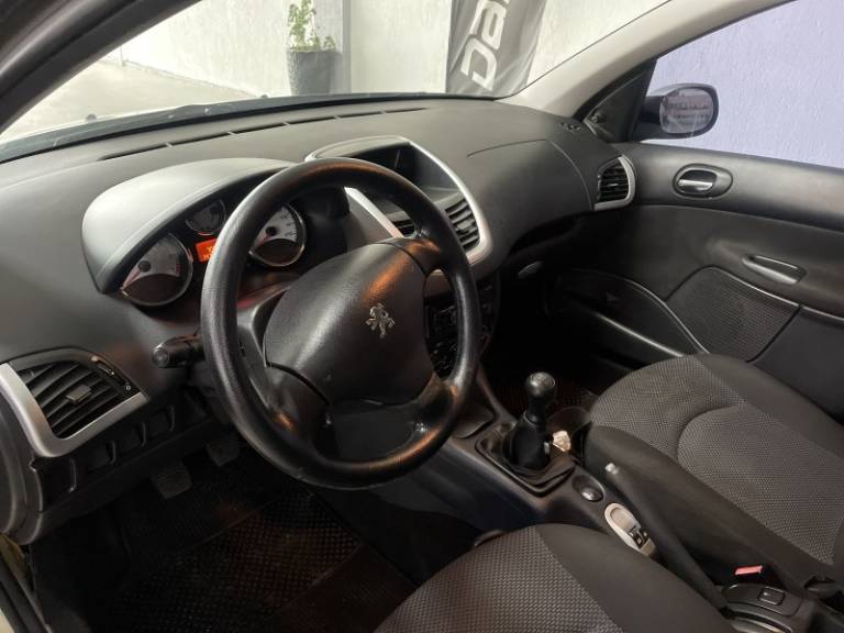 PEUGEOT - 207 - 2012/2012 - Prata - R$ 26.900,00