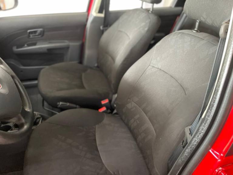 FIAT - SIENA - 2012/2012 - Vermelha - R$ 28.900,00