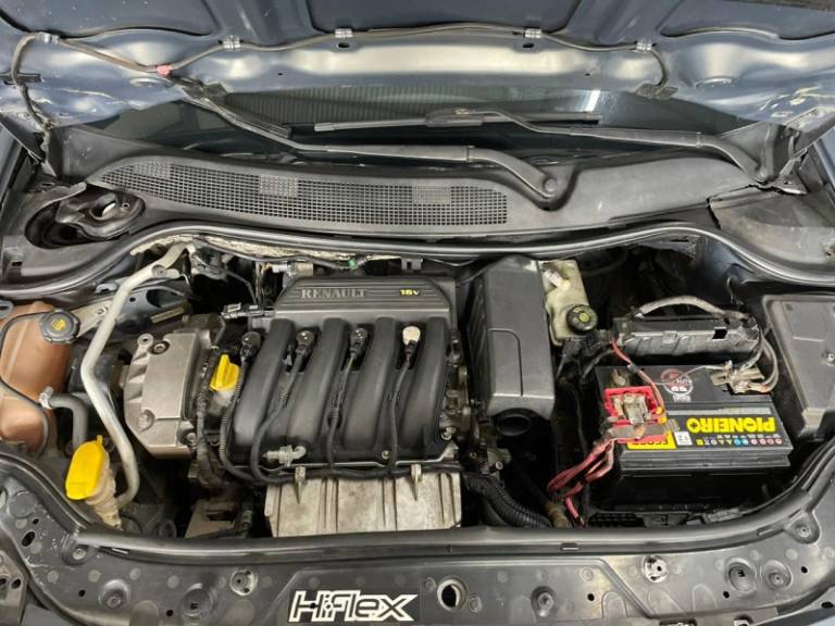 RENAULT - MÉGANE - 2009/2010 - Cinza - R$ 27.900,00