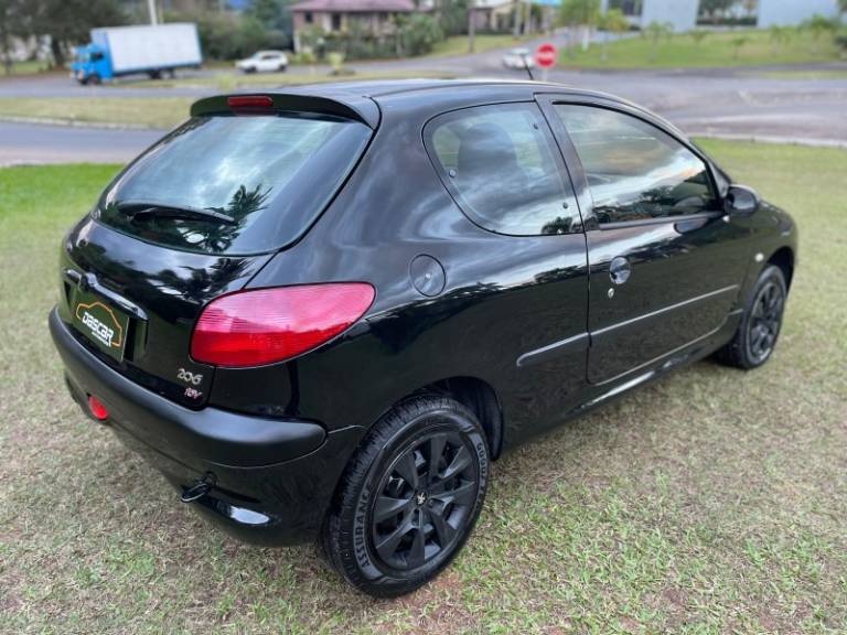 PEUGEOT - 206 - 2002/2002 - Preta - R$ 17.900,00