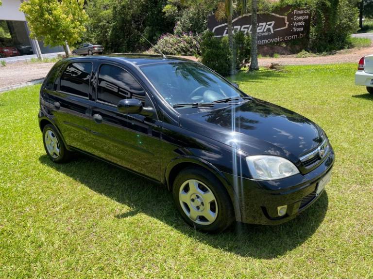 CHEVROLET - CORSA - 2012/2012 - Preta - R$ 35.900,00