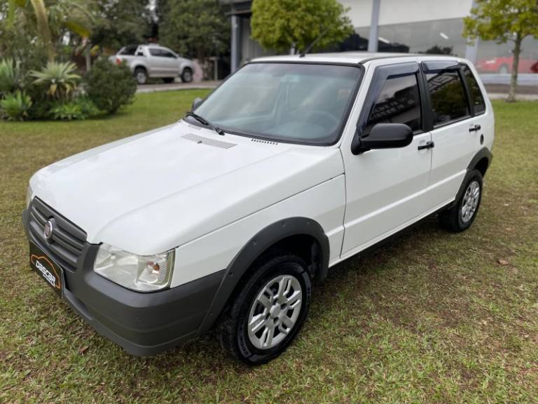 FIAT - UNO - 2013/2013 - Branca - R$ 30.900,00