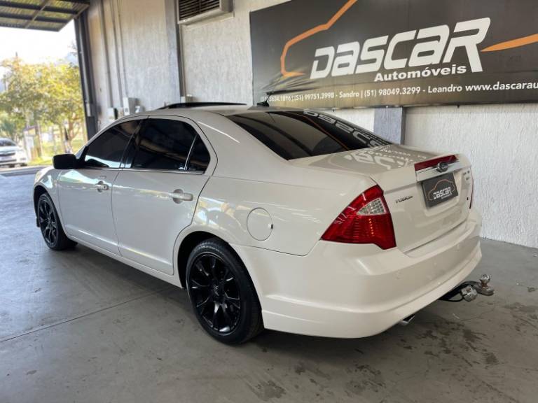 FORD - FUSION - 2011/2012 - Branca - R$ 52.900,00
