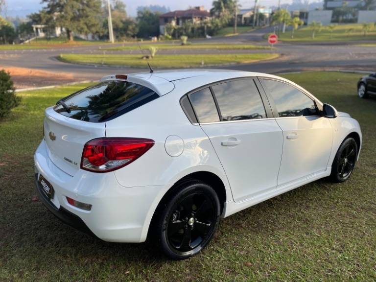 CHEVROLET - CRUZE - 2014/2014 - Branca - R$ 63.900,00