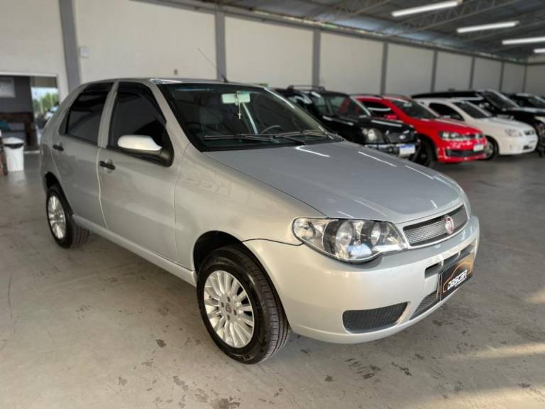 FIAT - PALIO - 2009/2010 - Prata - R$ 25.900,00