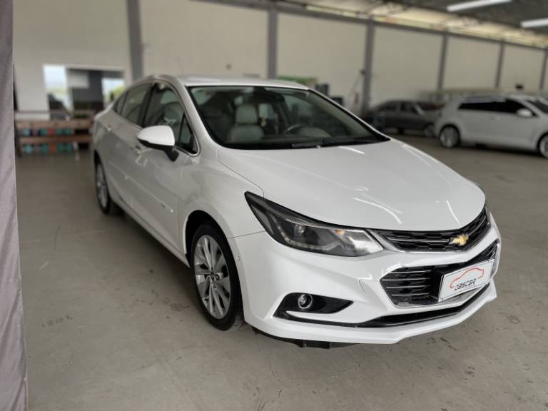 CHEVROLET - CRUZE - 2018/2018 - Branca - R$ 94.900,00