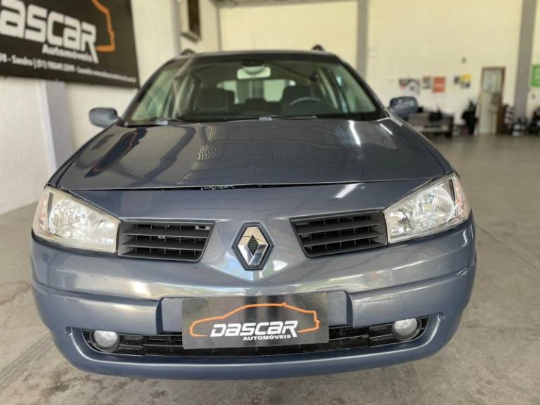 RENAULT - MÉGANE - 2011/2011 - Cinza - R$ 33.900,00