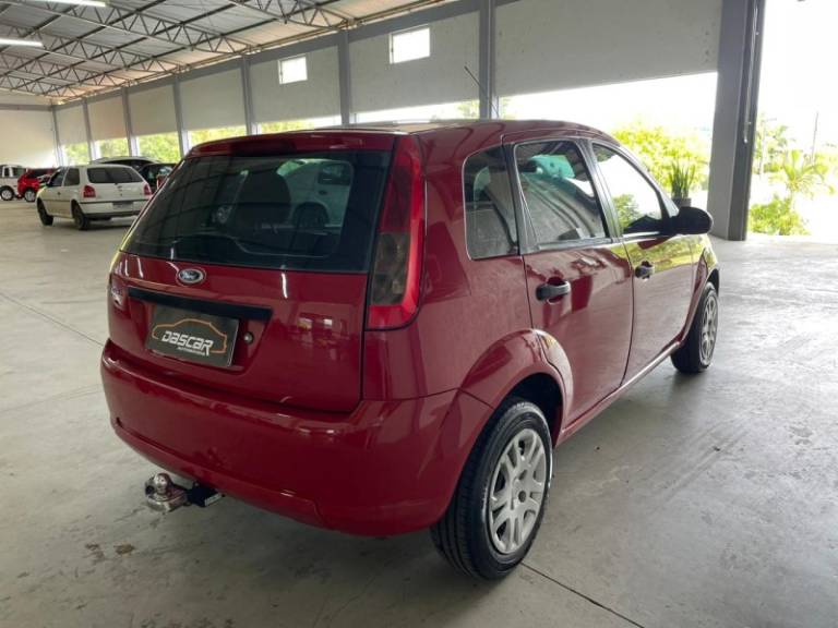 FORD - FIESTA - 2010/2011 - Vermelha - R$ 22.900,00