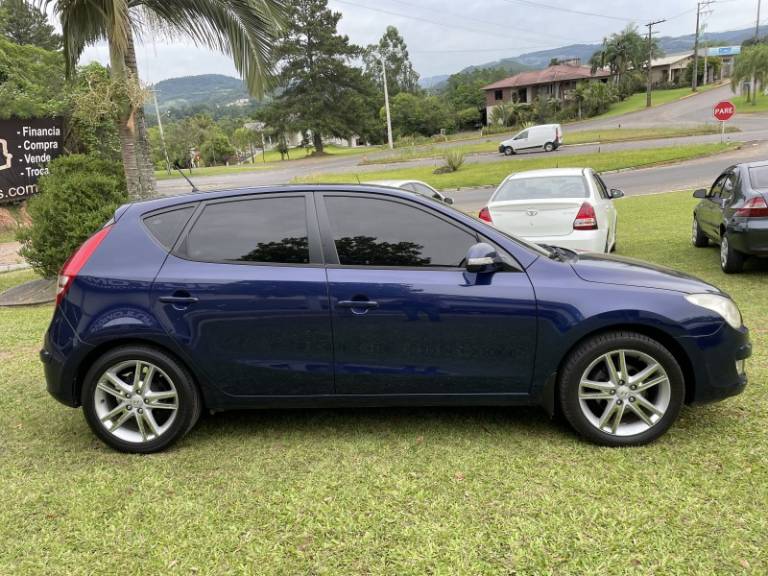 HYUNDAI - I30 - 2010/2010 - Azul - R$ 39.900,00