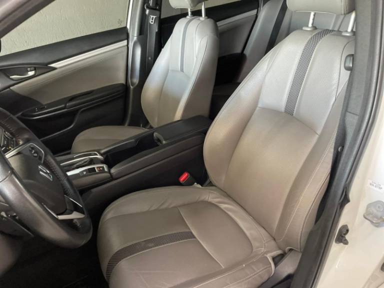 HONDA - CIVIC - 2020/2020 - Branca - R$ 119.900,00