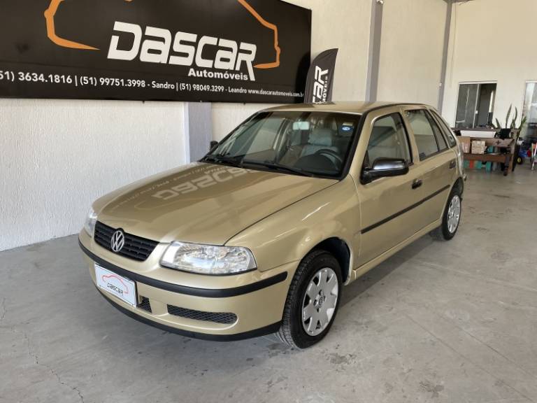 VOLKSWAGEN - GOL - 2000/2001 - Dourada - R$ 18.900,00