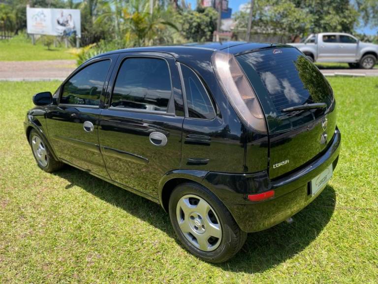 CHEVROLET - CORSA - 2012/2012 - Preta - R$ 35.900,00