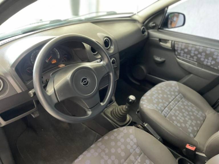 CHEVROLET - PRISMA - 2009/2010 - Prata - R$ 28.900,00