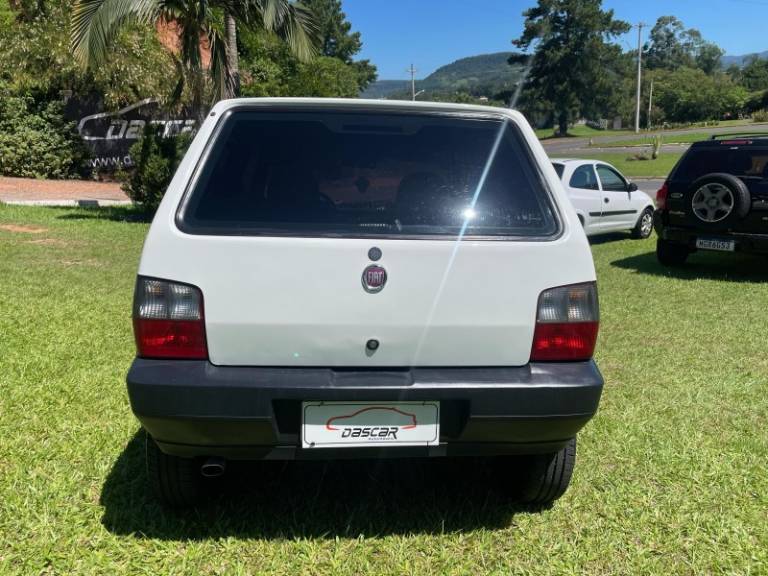 FIAT - UNO - 2013/2013 - Branca - R$ 26.900,00