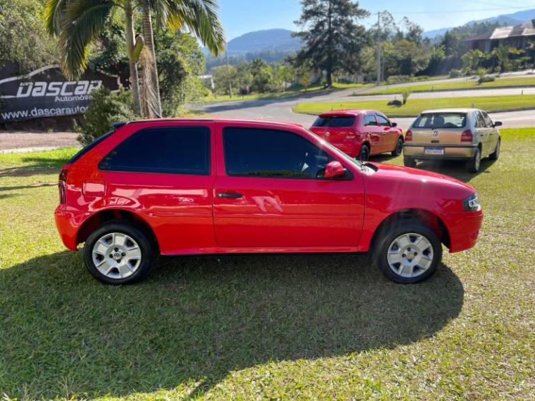 VOLKSWAGEN - GOL - 2013/2014 - Vermelha - R$ 29.900,00