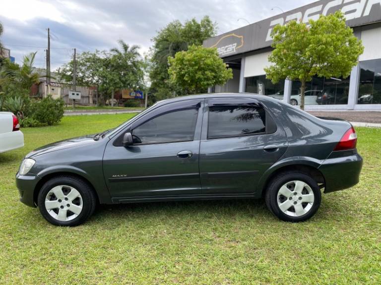 CHEVROLET - PRISMA - 2007/2008 - Cinza - R$ 29.900,00