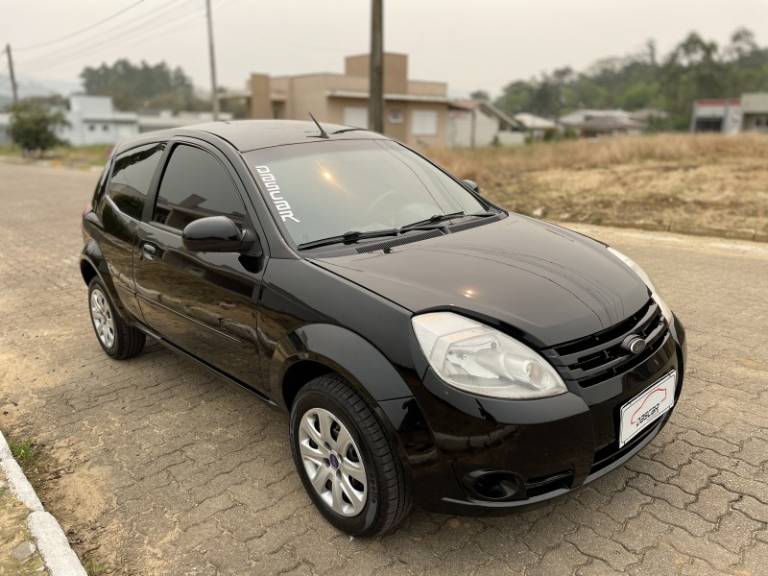 FORD - KA - 2008/2009 - Preta - R$ 24.900,00