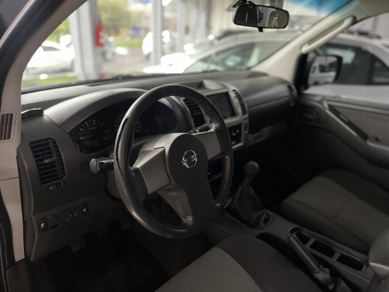 NISSAN - FRONTIER - 2014/2014 - Preta - R$ 95.900,00