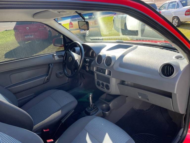 VOLKSWAGEN - GOL - 2013/2014 - Vermelha - R$ 29.900,00