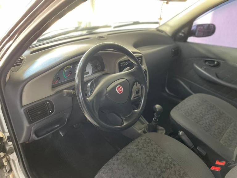 FIAT - PALIO - 2009/2010 - Prata - R$ 25.900,00