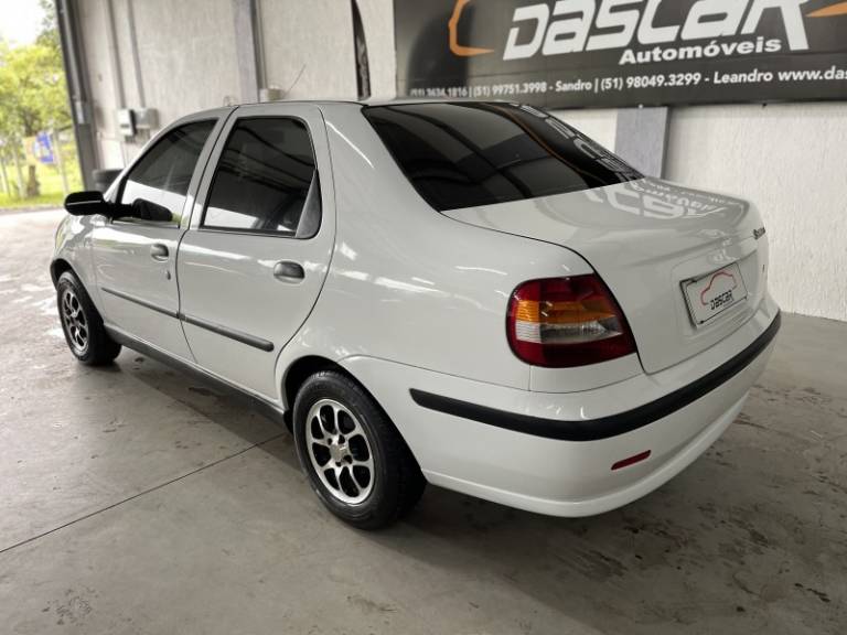 FIAT - SIENA - 2001/2001 - Branca - R$ 16.900,00