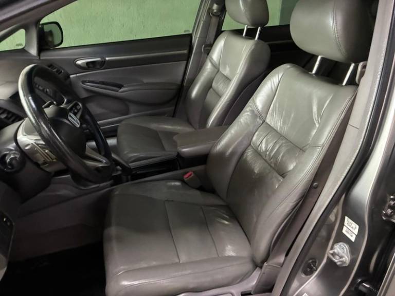 HONDA - CIVIC - 2008/2008 - Cinza - R$ 42.900,00