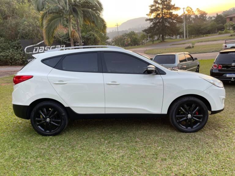 HYUNDAI - IX35 - 2011/2012 - Branca - R$ 65.900,00