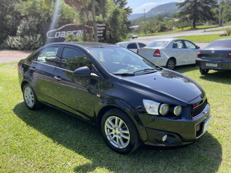 CHEVROLET - SONIC - 2013/2013 - Preta - R$ 39.900,00