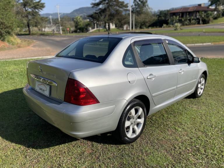 PEUGEOT - 307 - 2009/2010 - Prata - R$ 27.900,00