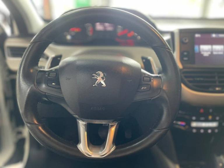 PEUGEOT - 2008 - 2017/2017 - Branca - R$ 55.900,00