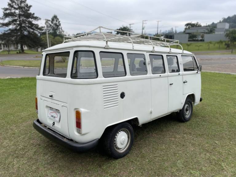 VOLKSWAGEN - KOMBI - 1994/1994 - Branca - R$ 25.900,00