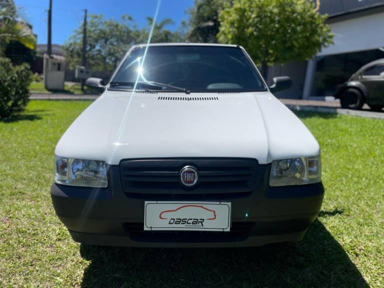 FIAT - UNO - 2013/2013 - Branca - R$ 26.900,00