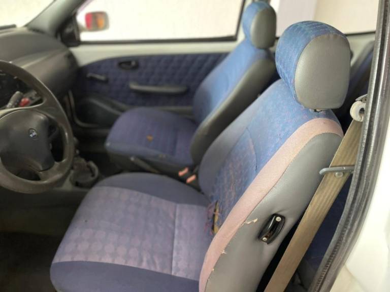 FIAT - PALIO - 1996/1997 - Branca - R$ 8.900,00