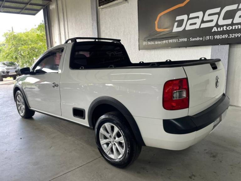 VOLKSWAGEN - SAVEIRO - 2014/2015 - Branca - R$ 50.900,00