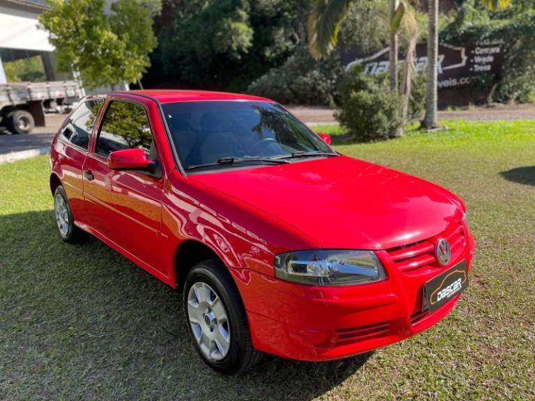 VOLKSWAGEN - GOL - 2013/2014 - Vermelha - R$ 29.900,00