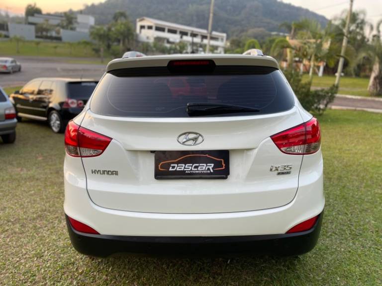 HYUNDAI - IX35 - 2011/2012 - Branca - R$ 65.900,00