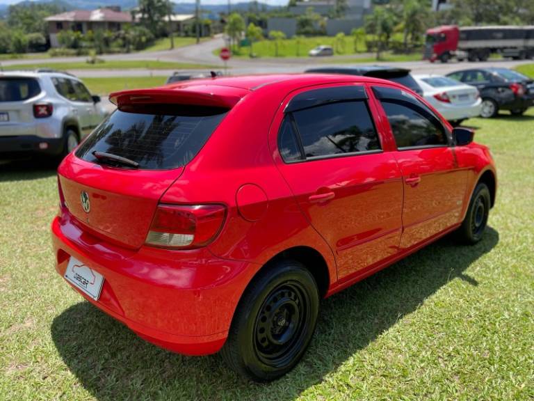 VOLKSWAGEN - GOL - 2009/2010 - Vermelha - R$ 29.900,00