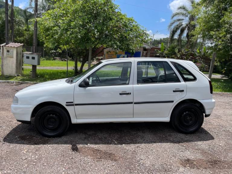 VOLKSWAGEN - GOL - 1999/1999 - Branca - R$ 13.900,00