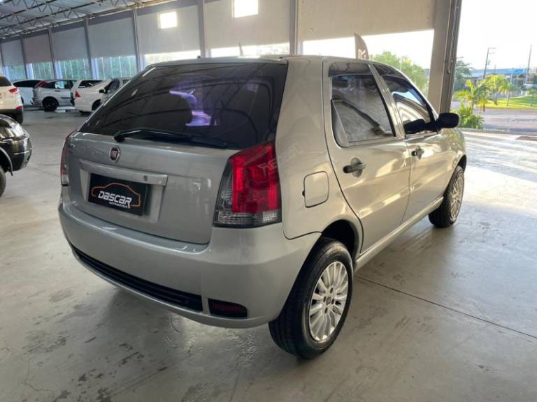 FIAT - PALIO - 2009/2010 - Prata - R$ 25.900,00