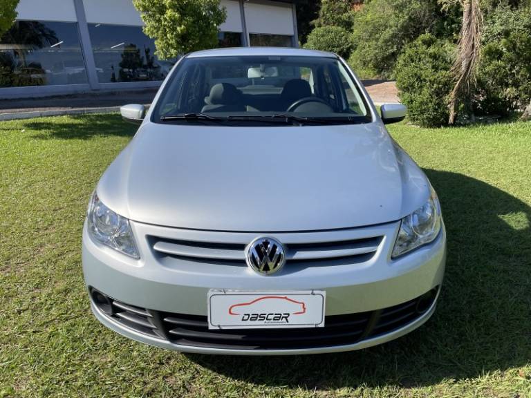 VOLKSWAGEN - VOYAGE - 2010/2011 - Prata - R$ 34.900,00