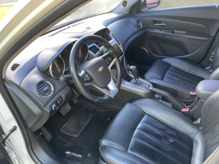 CHEVROLET - CRUZE - 2014/2014 - Branca - R$ 63.900,00