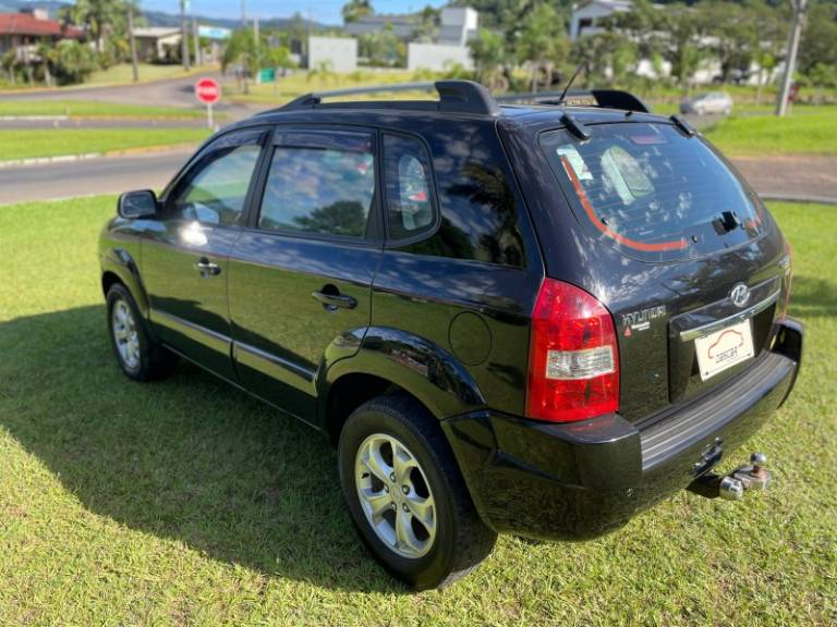 HYUNDAI - TUCSON - 2013/2014 - Preta - R$ 58.900,00