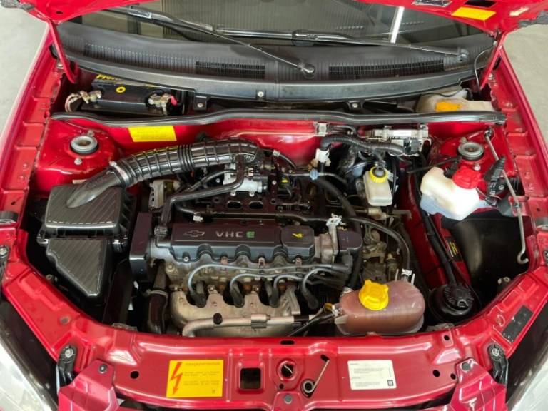 CHEVROLET - PRISMA - 2010/2010 - Vermelha - R$ 28.900,00