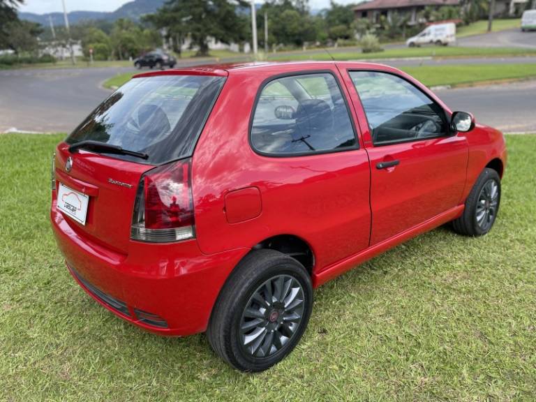 FIAT - PALIO - 2013/2013 - Vermelha - R$ 23.900,00