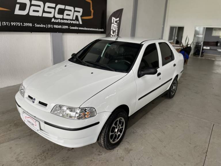 FIAT - SIENA - 2001/2001 - Branca - R$ 16.900,00